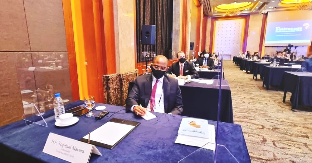 Balozi wa Tanzania Nchini Korea Kusini. Balozi Togolani Edriss Mavura, ameshiriki Mkutano wa Mwaka wa Jukwaa la Biashara la Afrika na Korea 2021